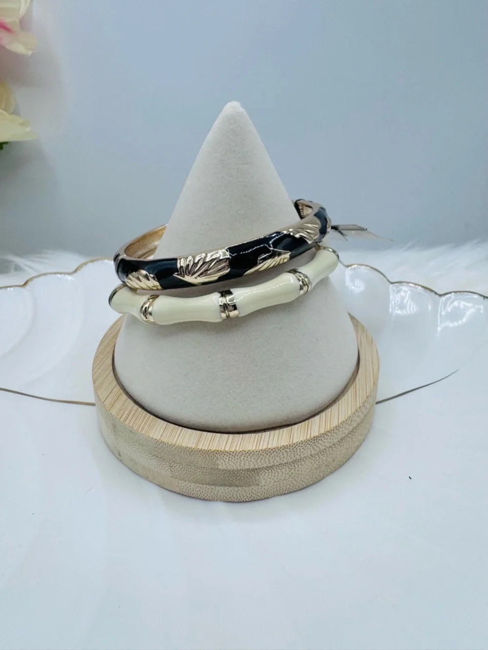 Sequin Set of 2 Gold Tone Enamel Bangles – Black & Ivory